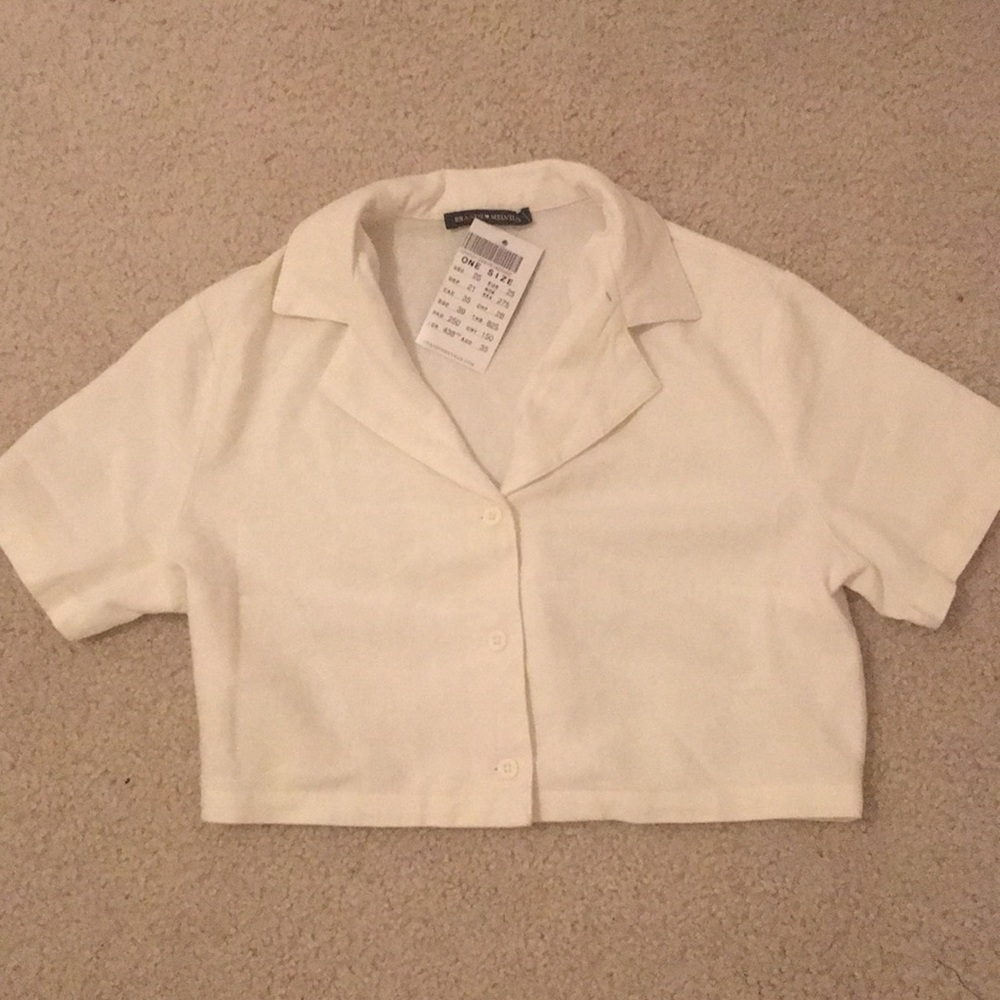 Brandy Melville cropped shirt